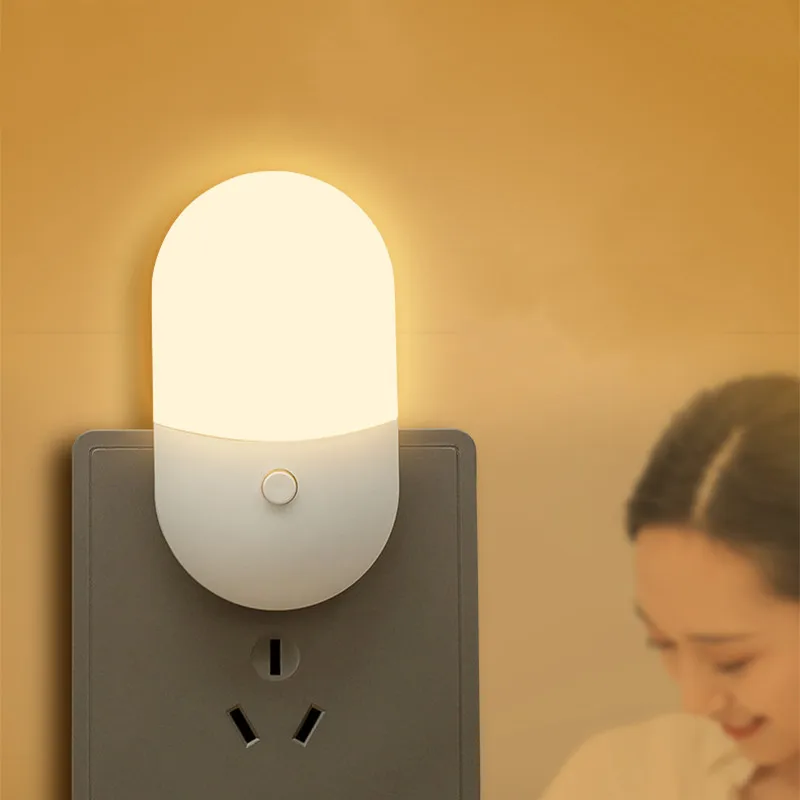 Mini Lampka Nocna LED do Kontaktu – Ochrona Oczu Delikatne światło